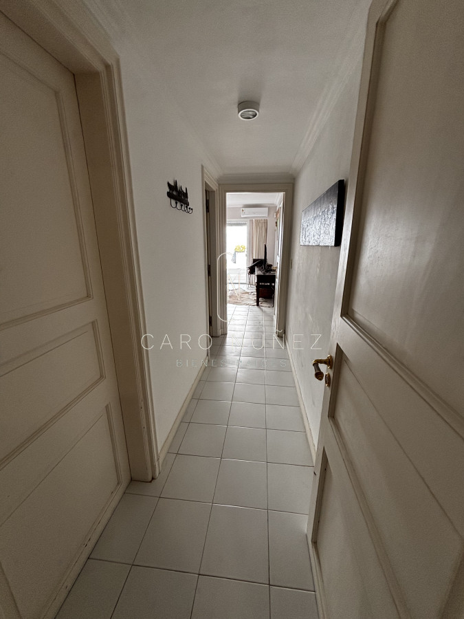 Apartamento ID.669 - Venta apto 3 dormitorios y servicio vista Puerto