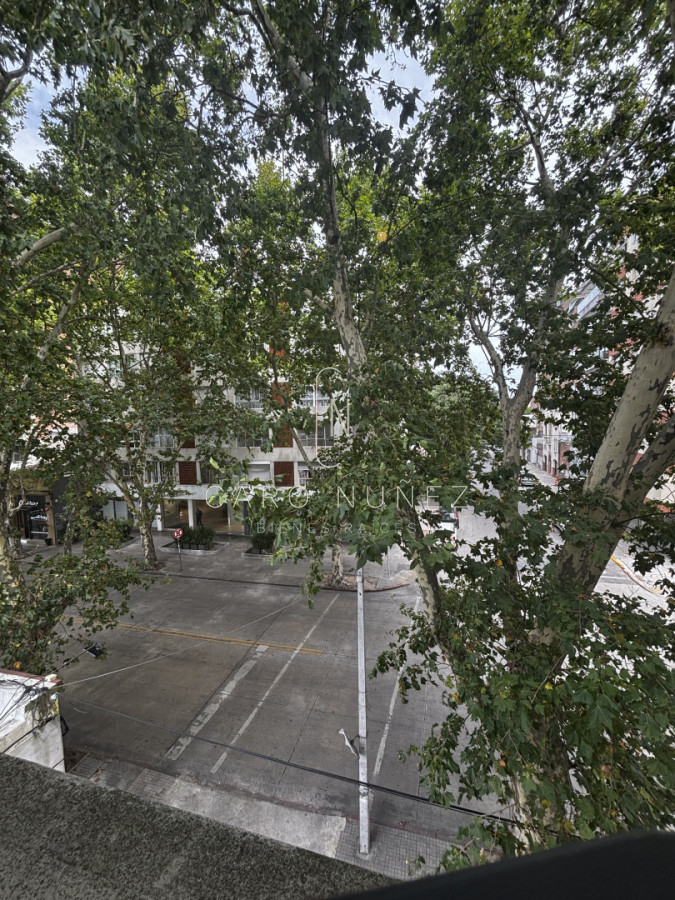 Apartamento ID.628 - Venta Apartamento 3 Dormitorios en Pocitos - Calle Rivera  Luminoso y amplio apartamento ubicado en una de las zonas más buscadas de Montevideo: Pocit
