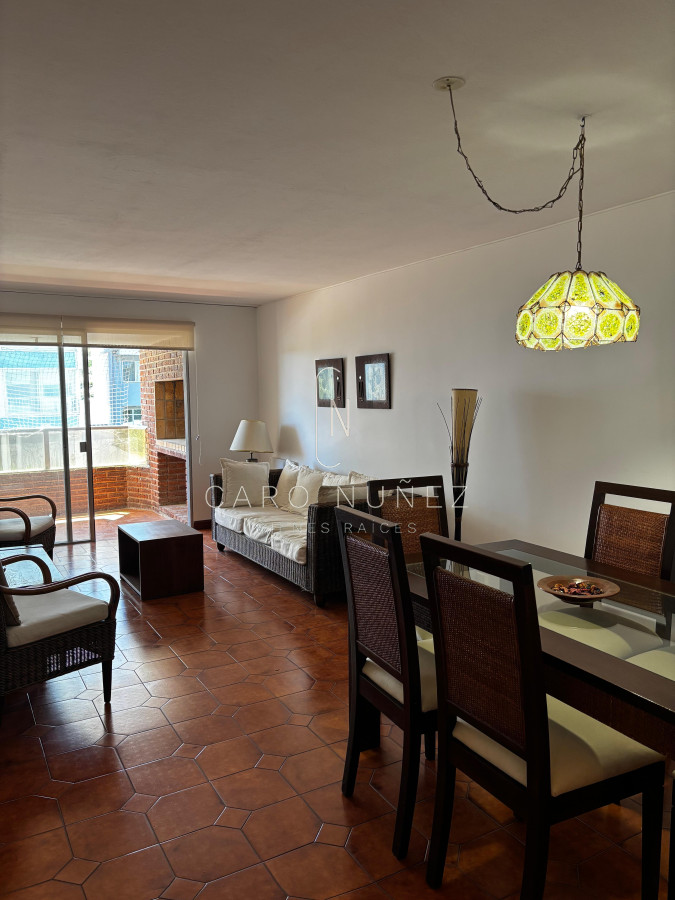 Apartamento ID.661 - Venta de Apartamento en Punta del Este - Primera Línea Playa Mansa