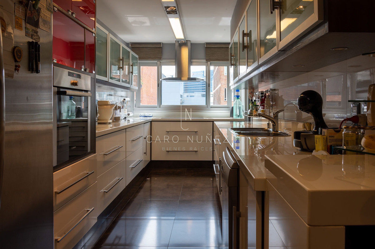 Apartamento ID.707 - Alquiler apto amoblado 3 dormitorios