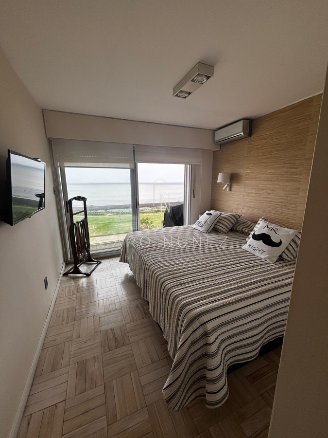 Apartamento ID.682 - Venta Apartamento dos dormitorios vista a mar