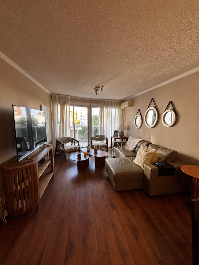 Apartamento ID.233 - Venta de apto  3 dormitorios y 2 garages Punta Carretas