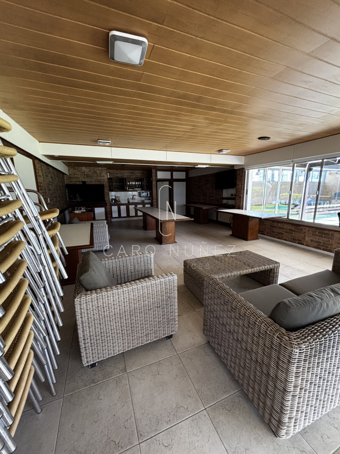 Apartamento ID.663 - Venta apto 2 dormitios y medio Chiverta