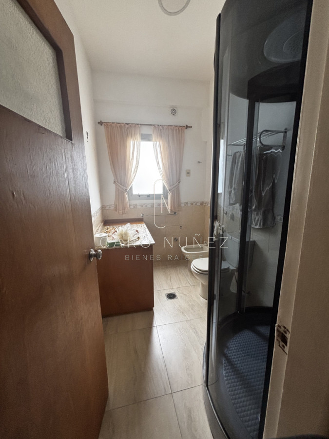 Apartamento ID.628 - Venta Apartamento 3 Dormitorios en Pocitos - Calle Rivera  Luminoso y amplio apartamento ubicado en una de las zonas más buscadas de Montevideo: Pocit