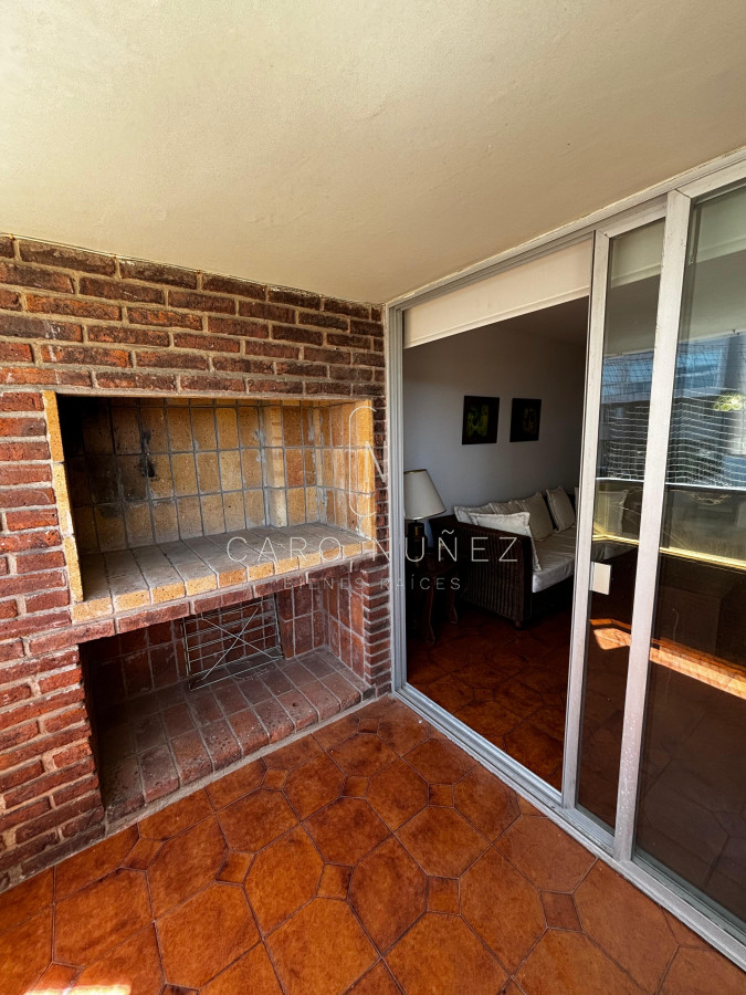 Apartamento ID.661 - Venta de Apartamento en Punta del Este - Primera Línea Playa Mansa