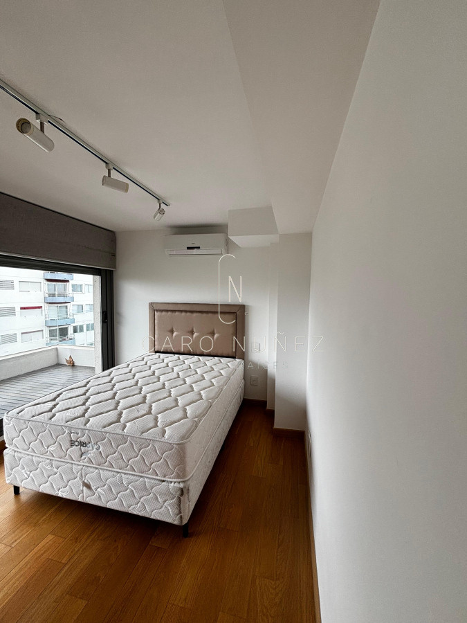 Apartamento ID.583 - Alquiler Apartamento de 2 Dormitorios con Vista al Golf.