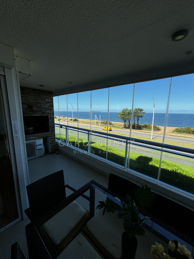 Apartamento ID.599 - Venta apto de 2 dormitorios en mansa vista mar