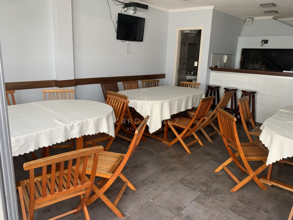 Apartamento ID.233 - Venta de apto  3 dormitorios y 2 garages Punta Carretas