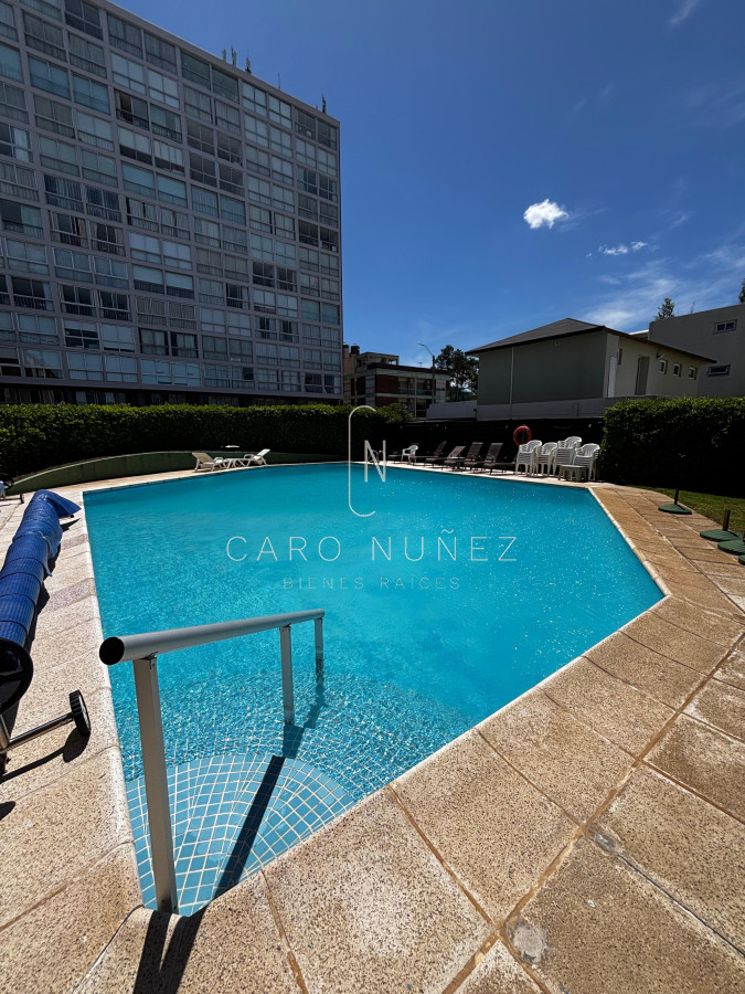 Apartamento ID.661 - Venta de Apartamento en Punta del Este - Primera Línea Playa Mansa
