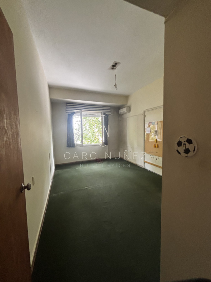 Apartamento ID.628 - Venta Apartamento 3 Dormitorios en Pocitos - Calle Rivera  Luminoso y amplio apartamento ubicado en una de las zonas más buscadas de Montevideo: Pocit