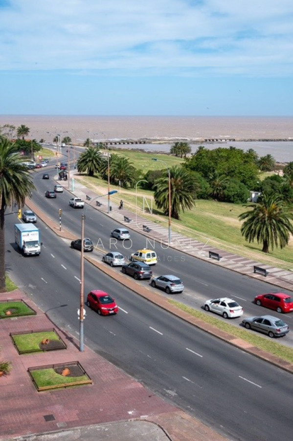 Apartamento ID.707 - Alquiler apto amoblado 3 dormitorios