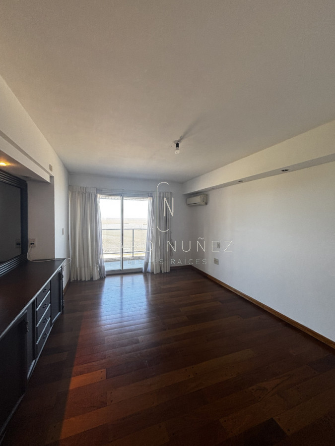 Apartamento ID.267 - Venta  de apto 3 dormitorios y servicio