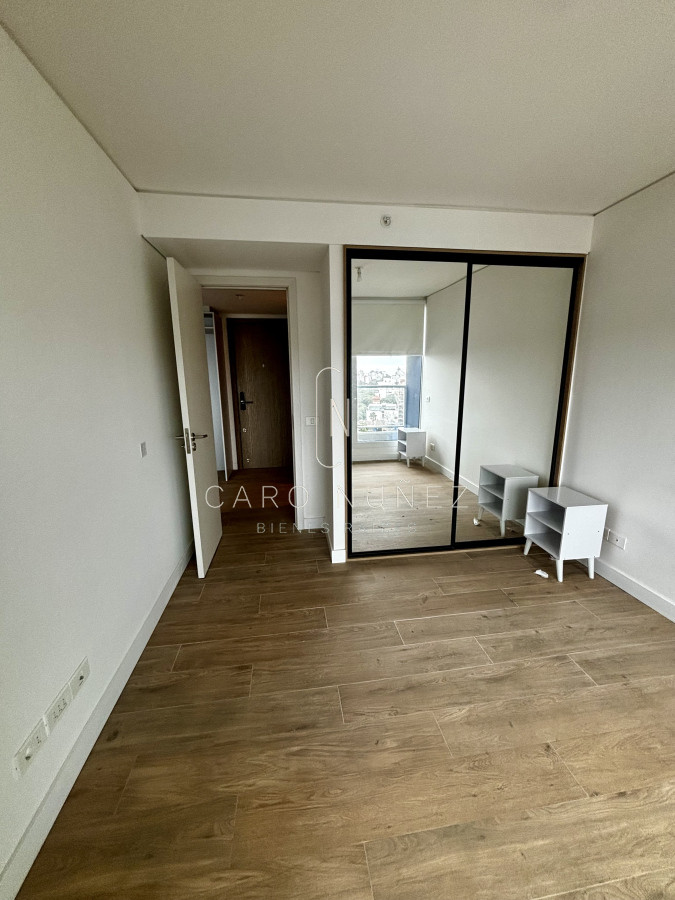 Apartamento ID.642 - Venta o Alquiler apto  1 dorm en edificio Joy Montevideo