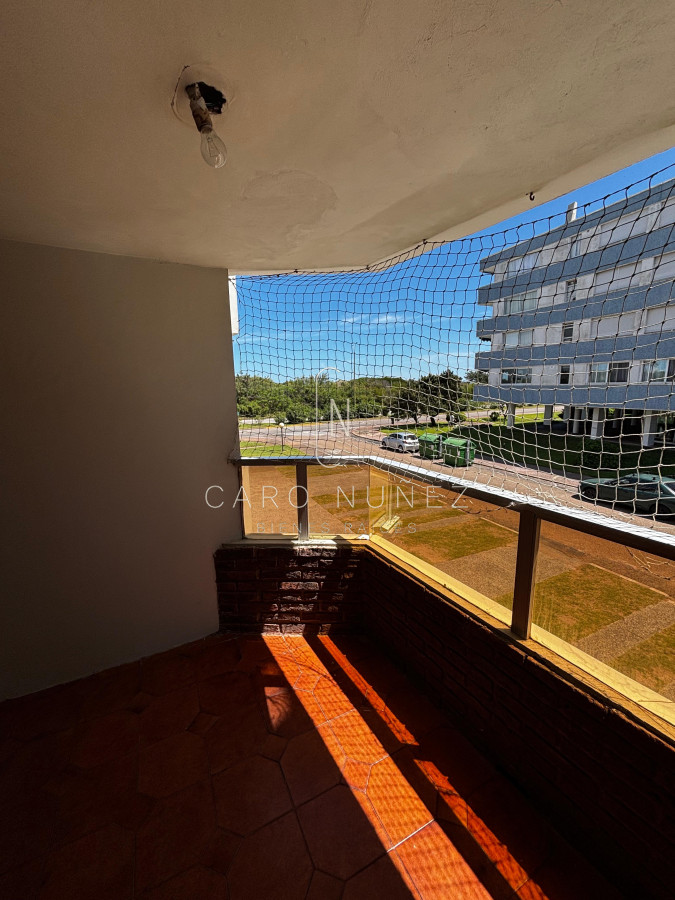Apartamento ID.661 - Venta de Apartamento en Punta del Este - Primera Línea Playa Mansa