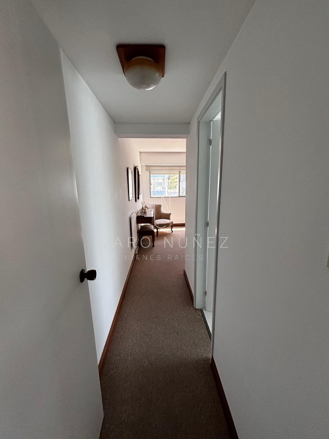 Apartamento ID.661 - Venta de Apartamento en Punta del Este - Primera Línea Playa Mansa