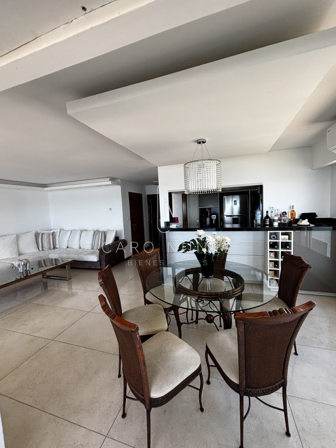 Apartamento ID.662 - Venta apto 3 dormitorios Goleta Punta del Este