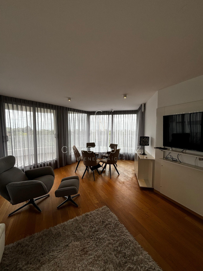 Apartamento ID.583 - Alquiler Apartamento de 2 Dormitorios con Vista al Golf.