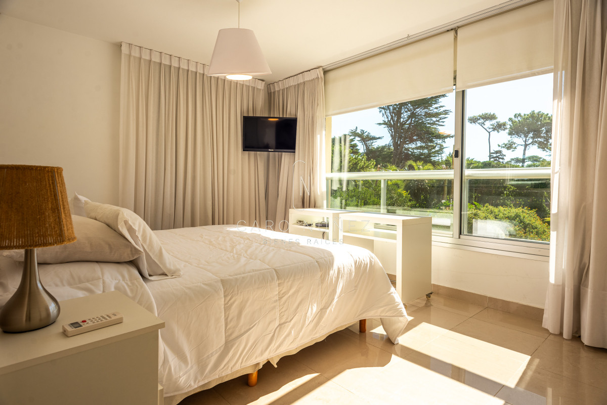 Apartamento ID.601 - Venta apto en brava primera linea 3 dormitorios