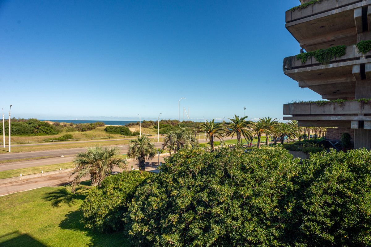 Apartamento ID.601 - Venta apto en brava primera linea 3 dormitorios