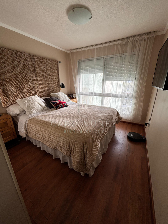 Apartamento ID.233 - Venta de apto  3 dormitorios y 2 garages Punta Carretas