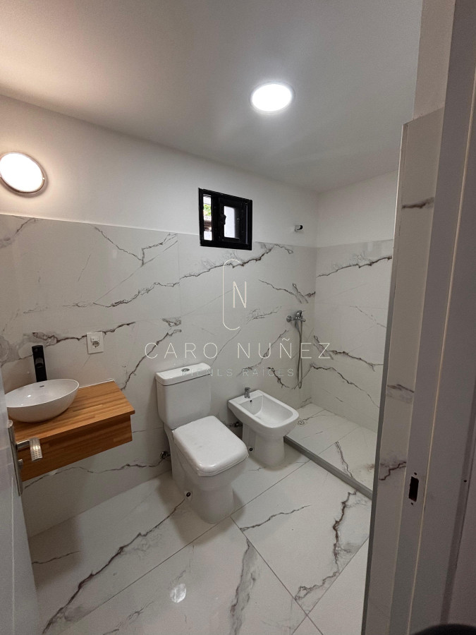 Apartamento ID.657 - Venta - Apto 2 Dormitorios con Gran Terraza y Parrillero | Barrio Sur