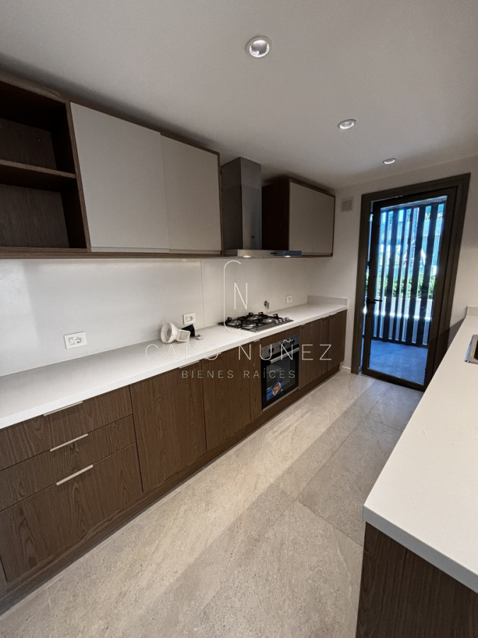 Apartamento ID.654 - ALQUILER TRES DORMITORIOS BARRIO PARQUES