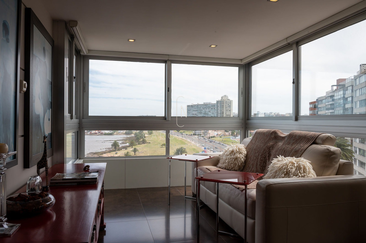 Apartamento ID.707 - Alquiler apto amoblado 3 dormitorios