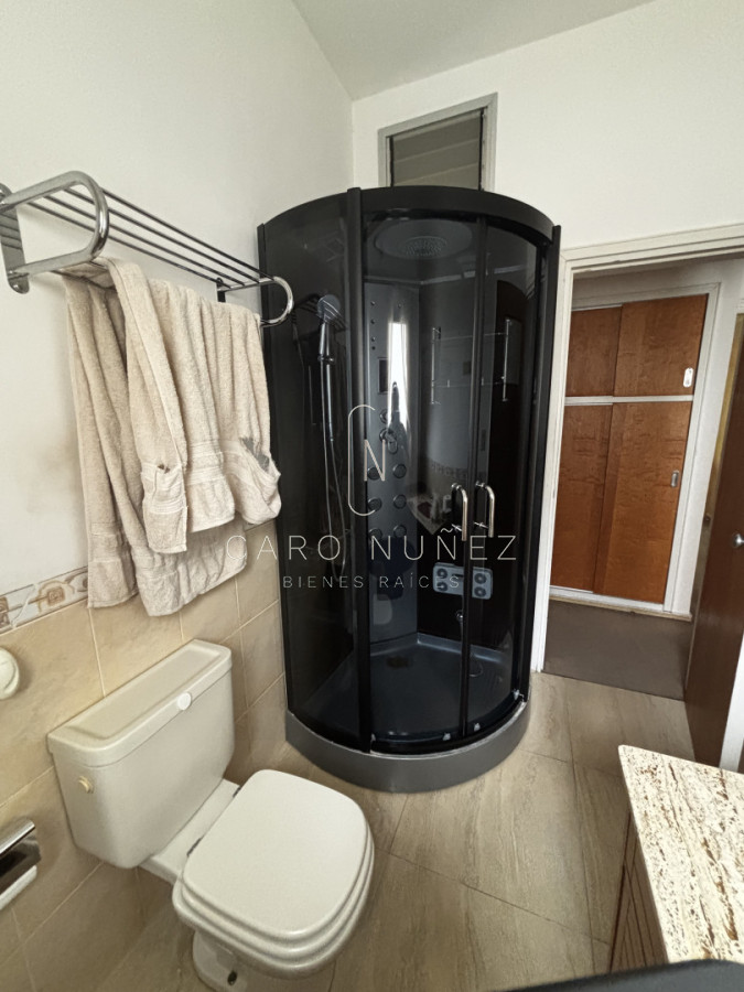 Apartamento ID.628 - Venta Apartamento 3 Dormitorios en Pocitos - Calle Rivera  Luminoso y amplio apartamento ubicado en una de las zonas más buscadas de Montevideo: Pocit