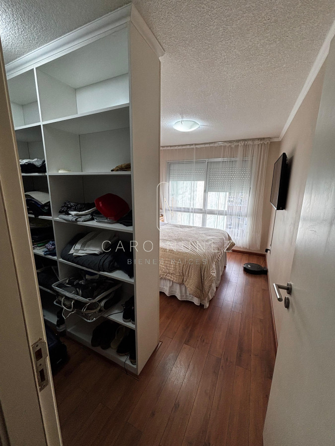 Apartamento ID.233 - Venta de apto  3 dormitorios y 2 garages Punta Carretas