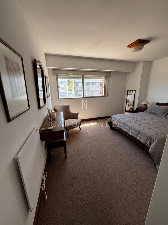 Apartamento ID.661 - Venta de Apartamento en Punta del Este - Primera Línea Playa Mansa