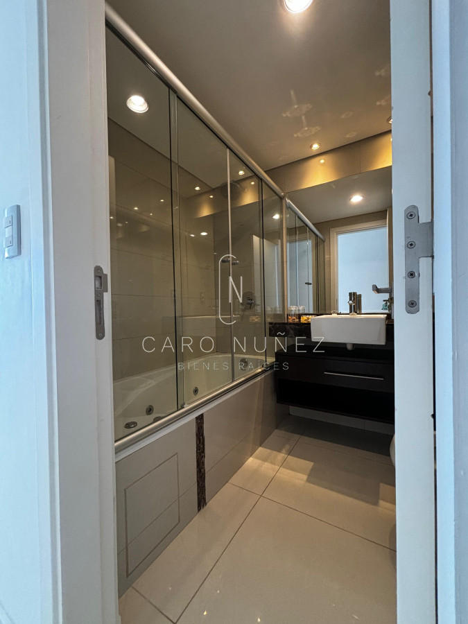 Apartamento ID.591 - APTO EN VENTA 3 SUITES EN PUNTA DEL ESTE SOBRE LA MANSA-