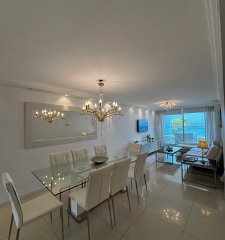 APTO EN VENTA 3 SUITES EN PUNTA DEL ESTE SOBRE LA MANSA-