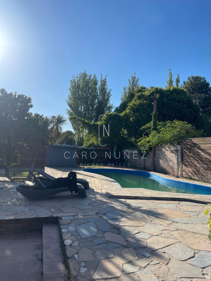 Casa ID.702 - Venta de Casa en El Pinar — Zona de gran crecimiento