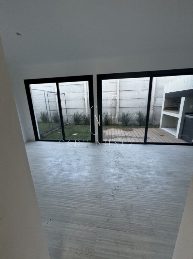 Casa ID.490 - Casa en Montevideo, Carrasco Norte