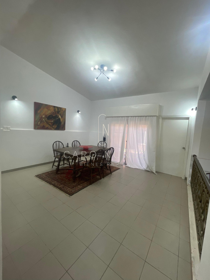 Casa ID.702 - Venta de Casa en El Pinar — Zona de gran crecimiento