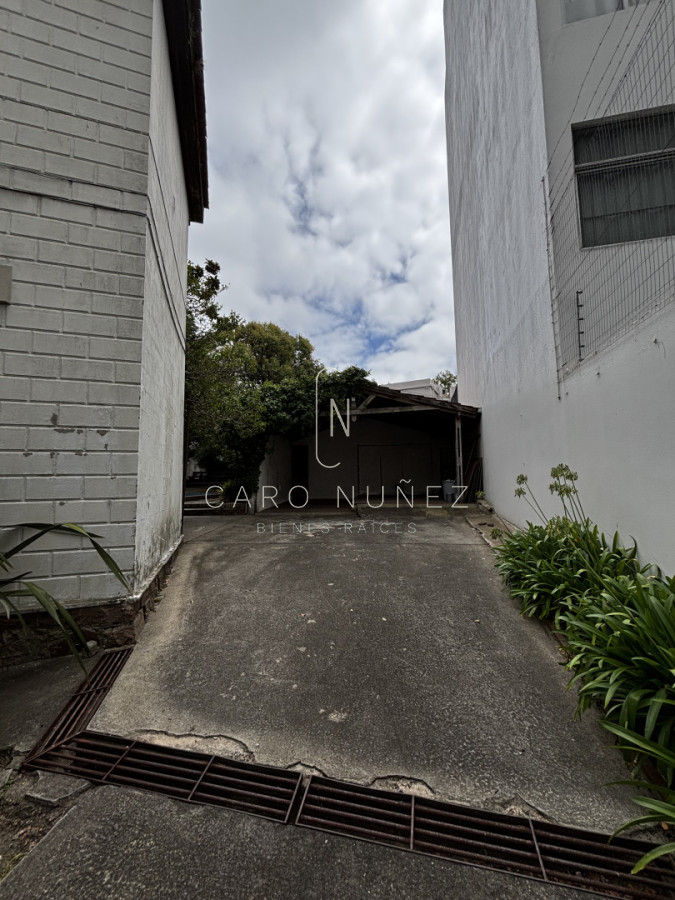 Casa ID.703 - Alquiler o venta de gran residencia de estilo en Pocitos