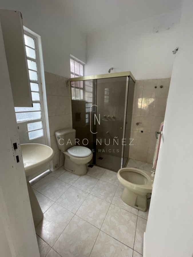 Casa ID.435 - Casa en Venta en  Punta Carretas, sobre calle Sarmiento.