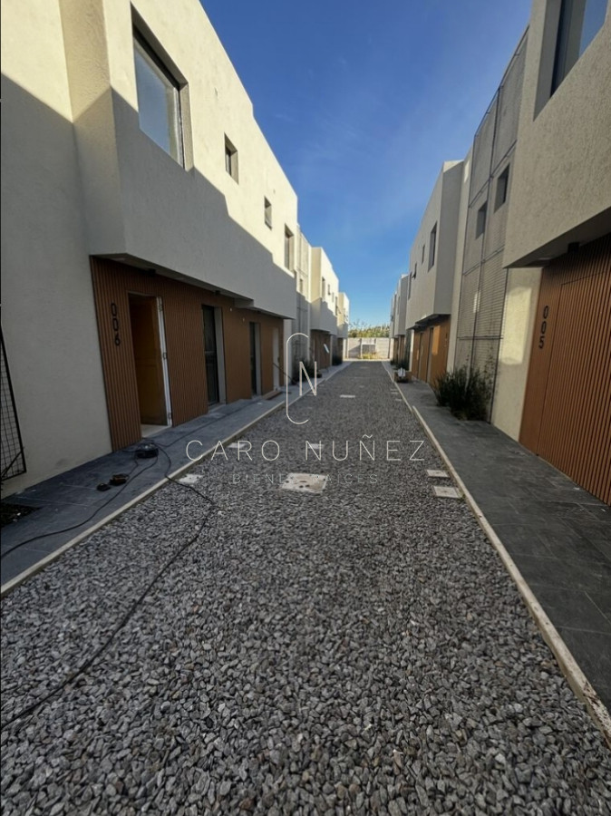 Casa ID.492 - Venta casa duplex 2 dormitorios.