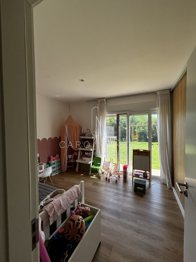Casa ID.554 - Venta casa 4 dormitorios en Colinas de Carrasco