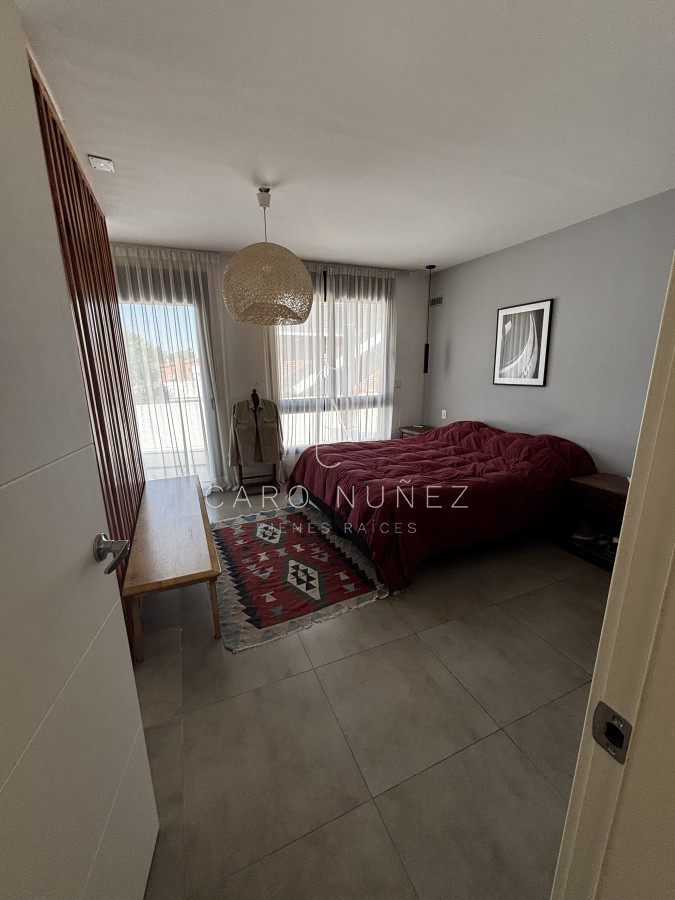 Casa ID.670 - Venta casa moderna 4 dormitorios Carrasco Sur