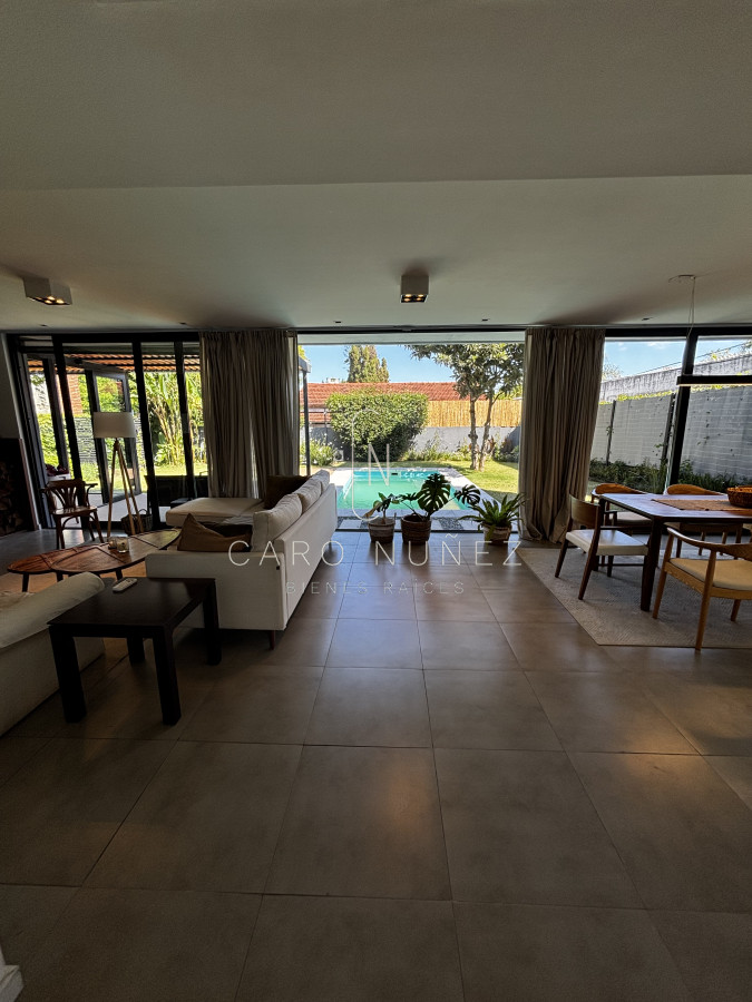 Casa ID.670 - Venta casa moderna 4 dormitorios Carrasco Sur