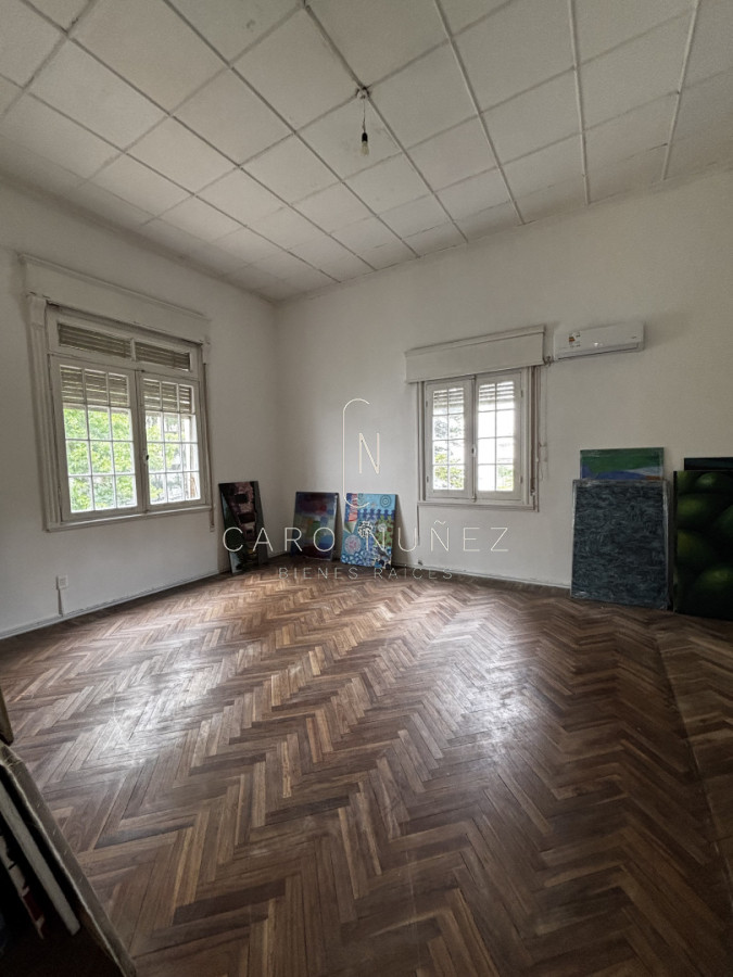 Casa ID.703 - Alquiler o venta de gran residencia de estilo en Pocitos