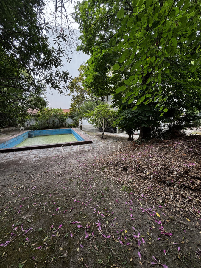 Casa ID.703 - Alquiler o venta de gran residencia de estilo en Pocitos