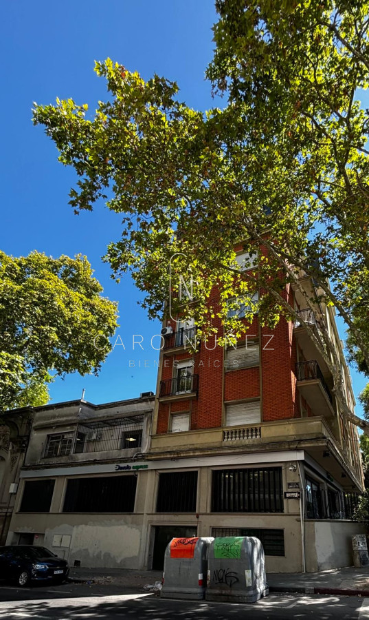 Local Comercial ID.574 - Local en Montevideo, Cordón