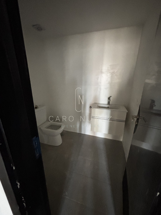 Local Comercial ID.758 - Venta o alquiler gran local