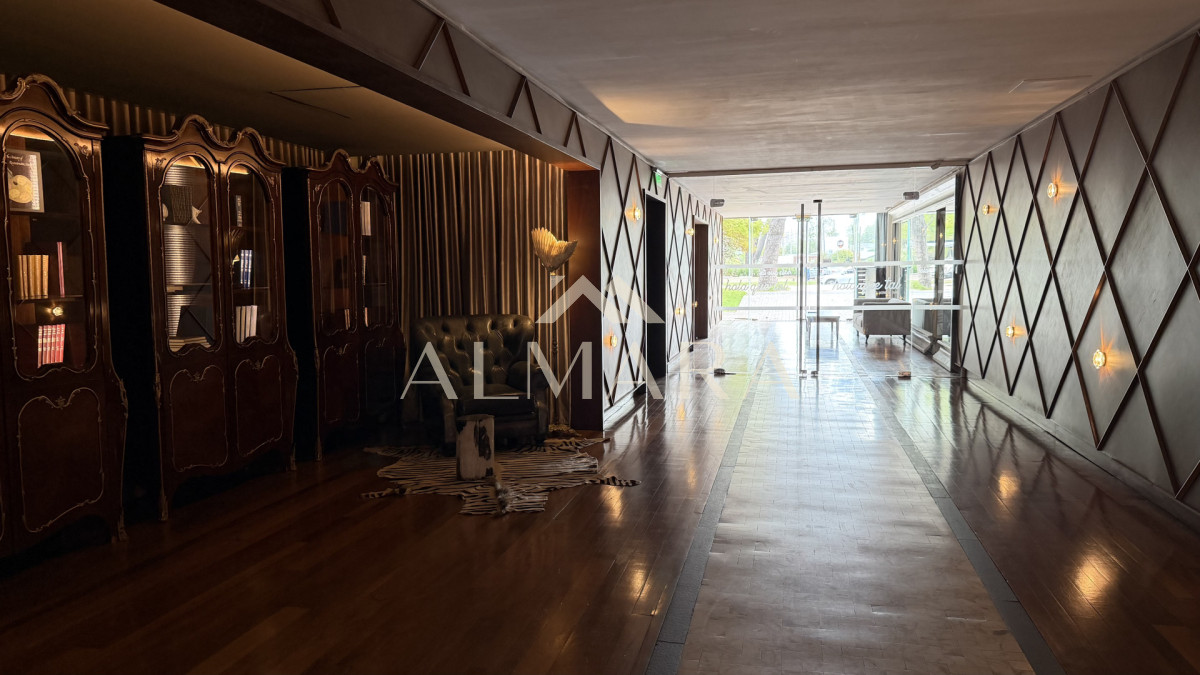 Apartamento ID.12 - Venta apartamento 1 dorm YOO Punta del Este con garaje