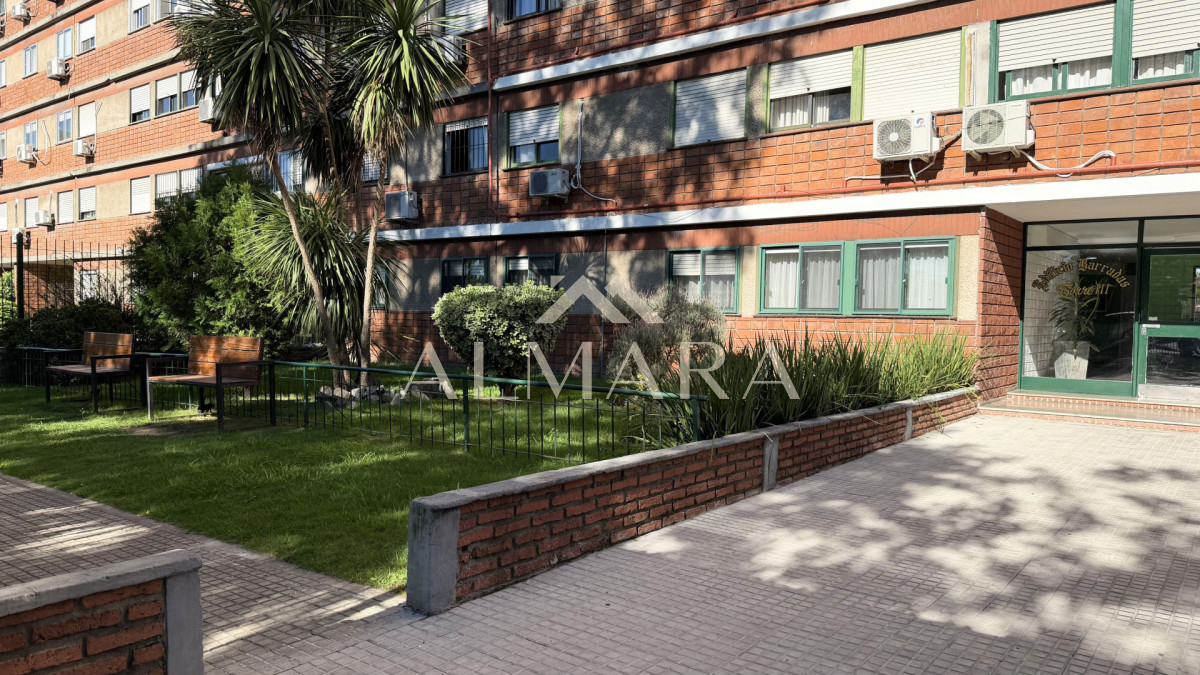 Apartamento ID.3 - Venta Apartamento 4 Dorm. Frente a Nuevo Centro | Acepta Banco