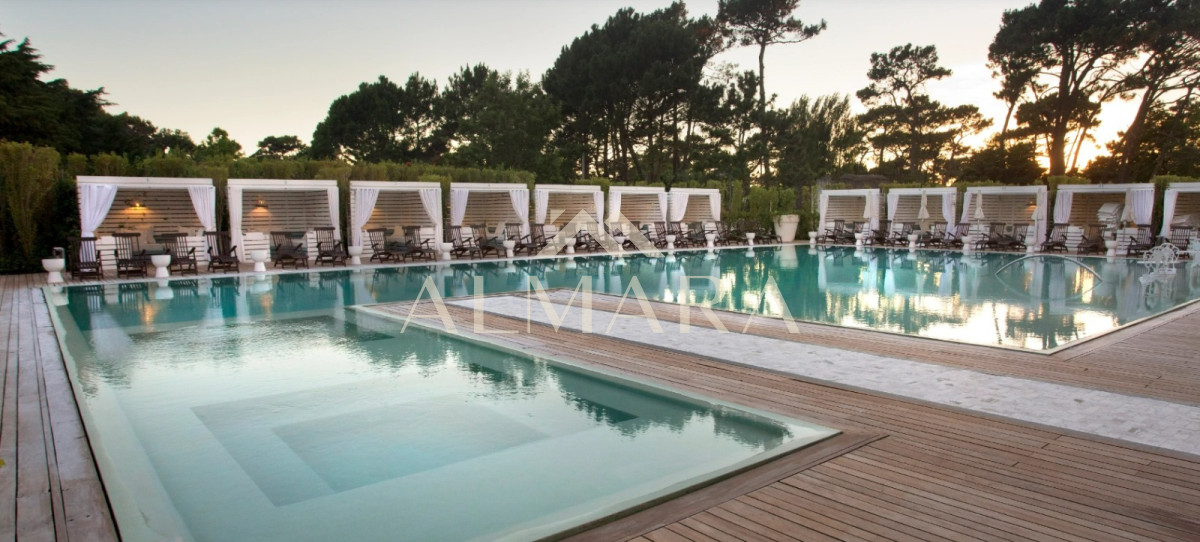 Apartamento ID.12 - Venta apartamento 1 dorm YOO Punta del Este con garaje