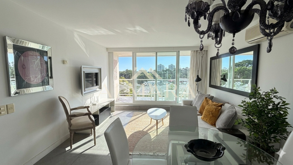 Apartamento ID.12 - Venta apartamento 1 dorm YOO Punta del Este con garaje