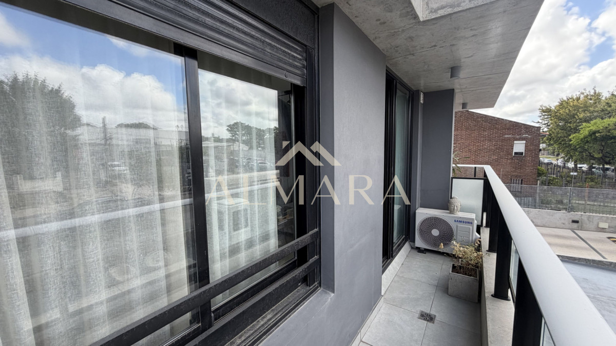 Apartamento ID.7 - MONOAMBIENTE AMOBLADO EN MALVÍN, BALCÓN, SEGURIDAD 24 HS - CERCA DE LA RAMBLA